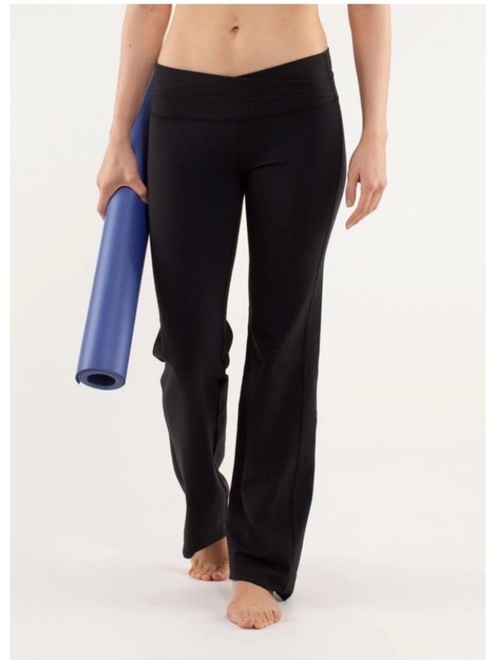 Lululemon Astro Pant Full-On Luon 31” Women’s Size 6 Straight Leg Mid Rise Black
